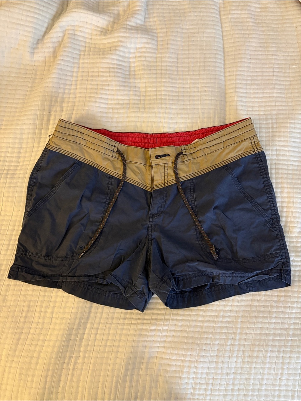 Columbia Hiking Shorts - size 12